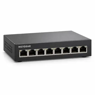 Illustration générée par IA du switch NETGEAR GS308v3 sombre, prises RJ45 visibles en façade