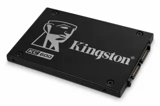 Illustration générée par IA du SSD Kingston KC600 2,5 pouces, boîtier noir avec connecteurs SATA visibles