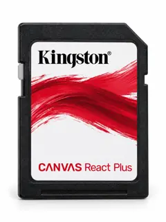 Illustration générée par IA d’une carte SD grand format Kingston Canvas React Plus V60, boîtier noir et étiquette rouge et blanche, sans capacité indiquée