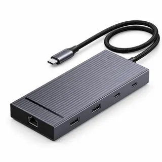 Illustration générée du hub UGREEN 45366 : boîtier gris sur fond blanc, avec câble hôte USB-C ; rendu indicatif des connecteurs