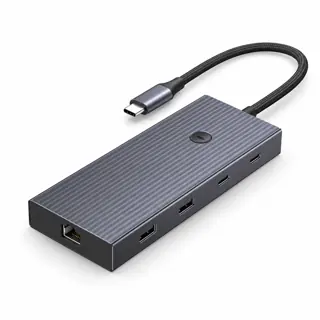 Illustration générée du hub UGREEN 75028 : boîtier gris sur fond blanc, avec câble hôte USB-C ; rendu indicatif des connecteurs